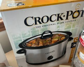 Crock pot, new in box
