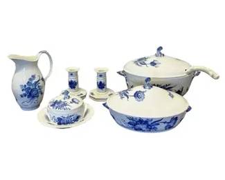 Royal Copenhagen Blue Flower Braided Serving Collection