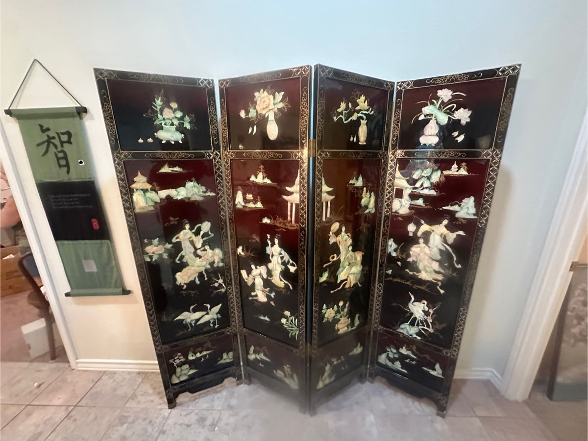 Beautiful oriental screen