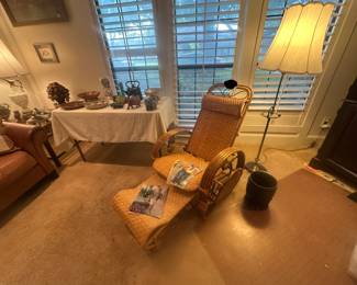 Exquisite mid century modern lounge