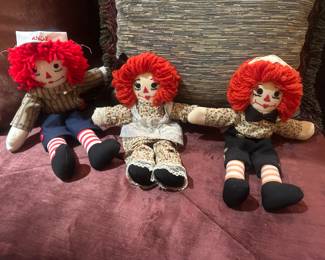 Raggedy Inn and Andy dolls