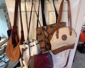 Good selection of nice purses