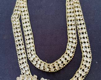 Pristine rhinestone belt