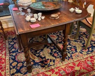 Antique barley twist oak dropleaf table