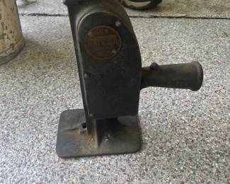 Easily Railroad Jack Badger Walker Mfg.