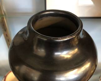 Maria Poveka Martinez, San Ildefonzo black pottery jar, 5” w x 4” h