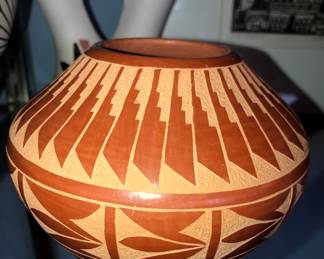 Ida Yepa Jemez Pueblo red pottery jar 5 1/4” w x 4 h
