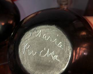 Maria Poveka Martinez, San Ildefonzo black pottery jar