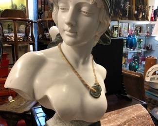 Large marble bust Fille de Boheme