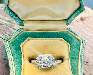 1930/40s platinum diamond ring.