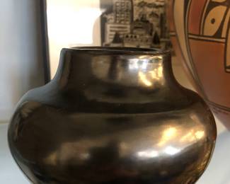 Maria Poveka Martinez, San Ildefonzo black pottery jar, 5” w x 4” h