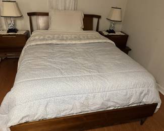 Kent Coffey - Tableau Bed & Nightstands