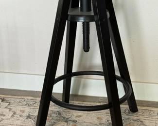 22 BlackWoodAdjustableStool