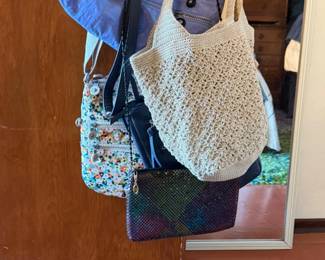 245 6ShoulderBags2Kipling
