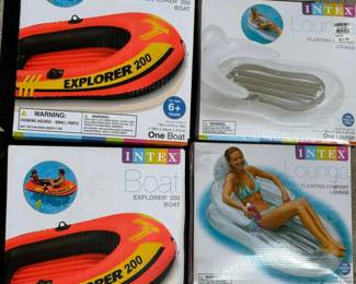 266 InflatableBoatsandLoungersNIB