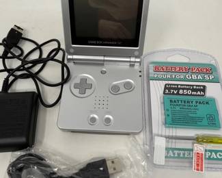 156 NintendoGameboyAdvancedSPDrMarioAccessories