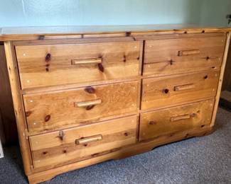 6 KnottyPine6DrawerDresser