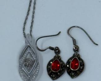 158 SterlingSilverPendantandRedGarnetEarrings