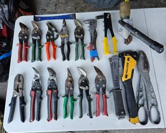 238 DeWaltToolBagFullOfCuttersStaplersRivetTools