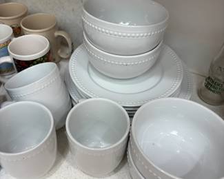 Better Homes and Gardens Dishes