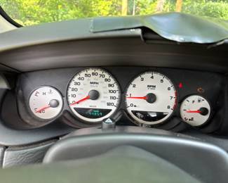 2005 Dodge Neon SXT Automatic