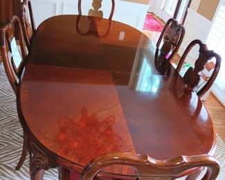 Dining room table