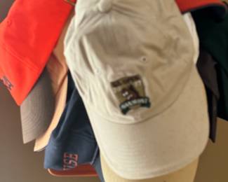 Caps