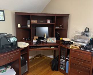Desk unit