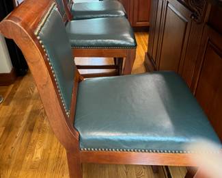 4 beautiful bar stools