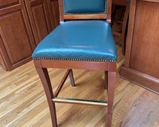 Bar stool