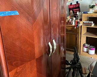 Armoire