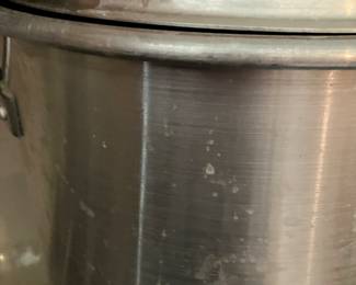 Large spaghetti pot