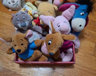 Lot of 10 Winnie the Pooh Stuffed Characters!