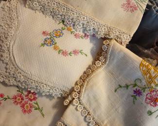 Sample of some of the vintage linens.