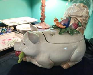 Fitz & Floyd pig soup tureen