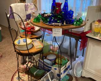 Tall soda fountain table with 2 chairs.