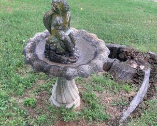 Nice bird bath with Angel.
