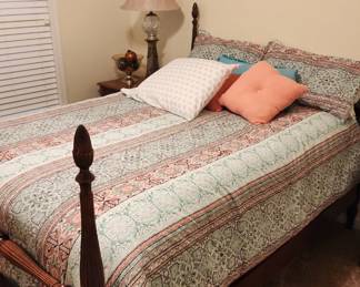 Full Size 4 poster bed
