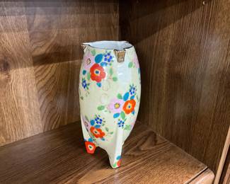 Japan Hand Painted Gold Castle Lusterware Vase