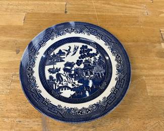 Churchill England Blue Willow Dinner Plate