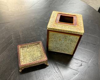 Red Resin Tissue Box Cover & Soap Dish