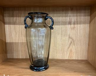 CN-Knight Flower Vase