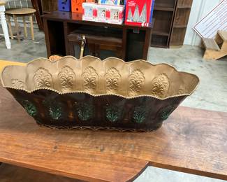 Metal Oval Basket