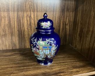 Kutani Japanese Ginger Jar w/Lid