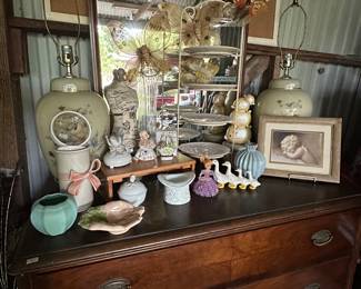 Dresser, lamps, figurines