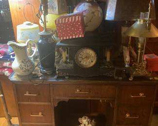 antique mantel clock