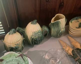 Corn pottery..Lots of it too