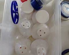 Cake Decorating Set, multiple tips, and bases.