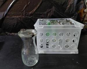 Set of 6 Weck 763 Juice Jars, Glass 1/4 Liter/1.05 cups, the jars come with glass lids, metal clamps for lids and plastic lids as well. Uses could vary, small wine, juice, syrup, garnishes, salad dressing, cocktails, & more, Container included.