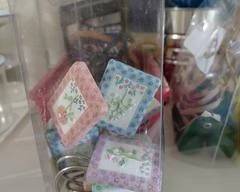 Decorative Shower Curtain Hangers, Flower Designs, full count New in Box, very cute.